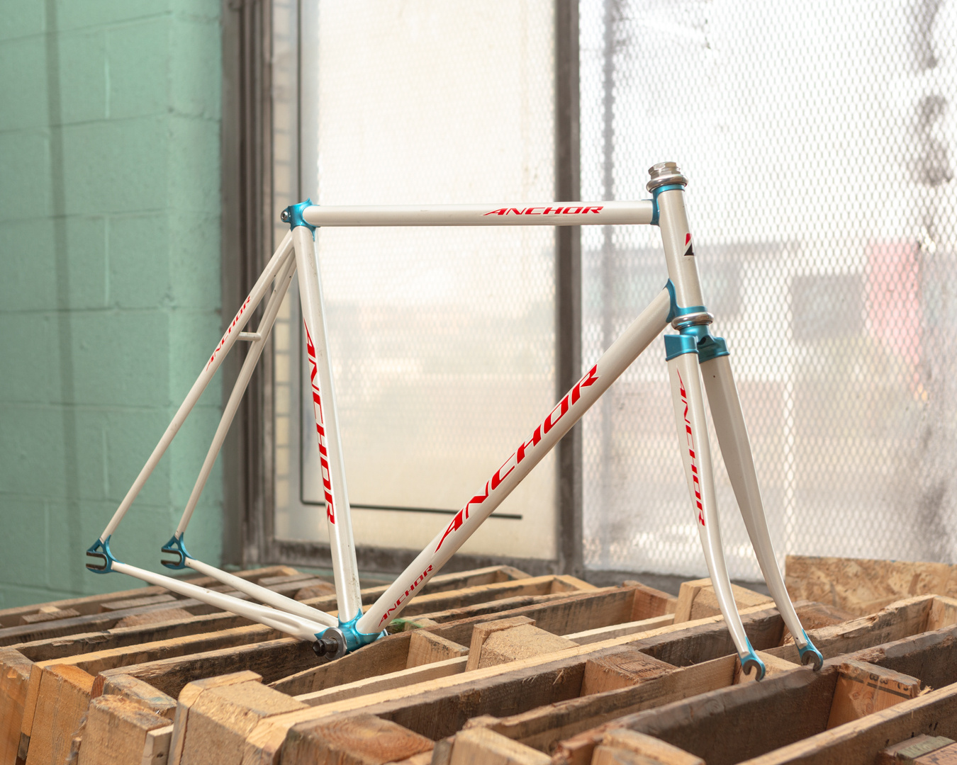 NJS Anchor Track Frame 54cm White - C&L Cycles