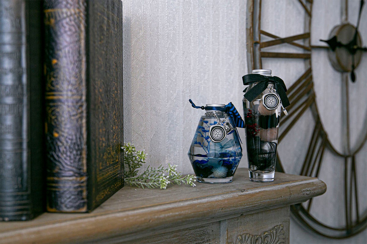 黒執事 Book of the Atlantic』コラボのインテリアグッズが登場！ 黒