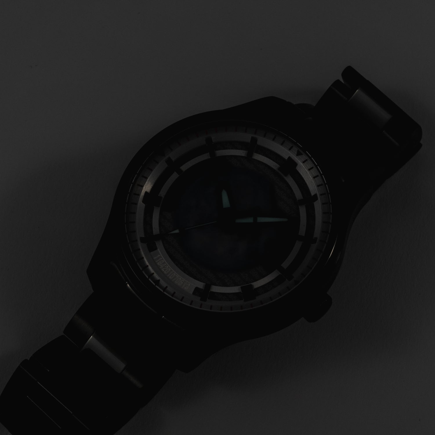 2B(ヨルハ二号B型) モデル 腕時計 NieR:Automata Ver1.1a NieR