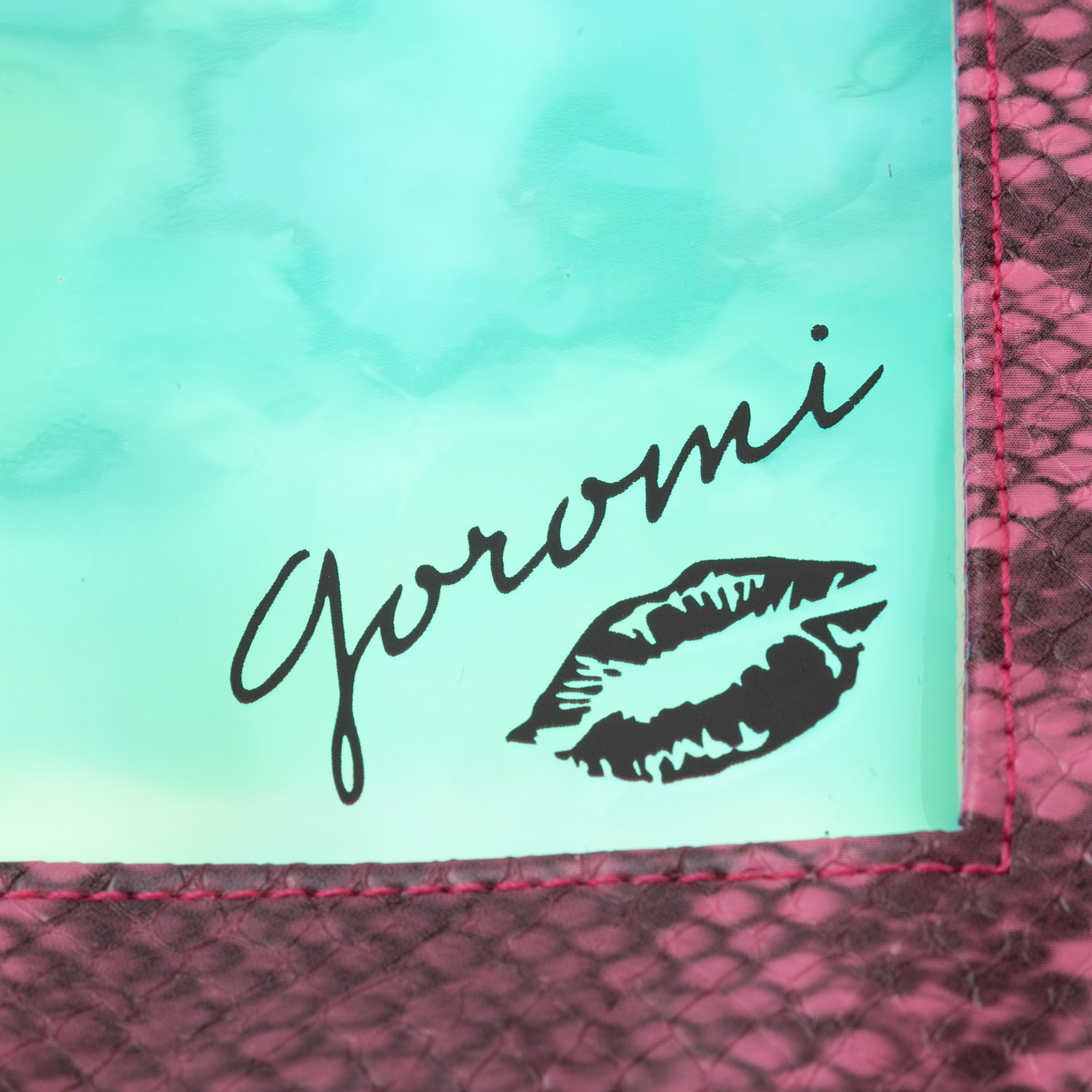 キャバ嬢「ゴロ美」（真島吾朗） モデル メイクポーチ 龍が如く 龍が