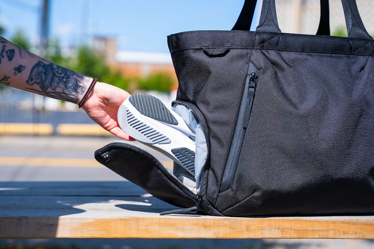 Aer Gym Tote 2 Review | Pack Hacker