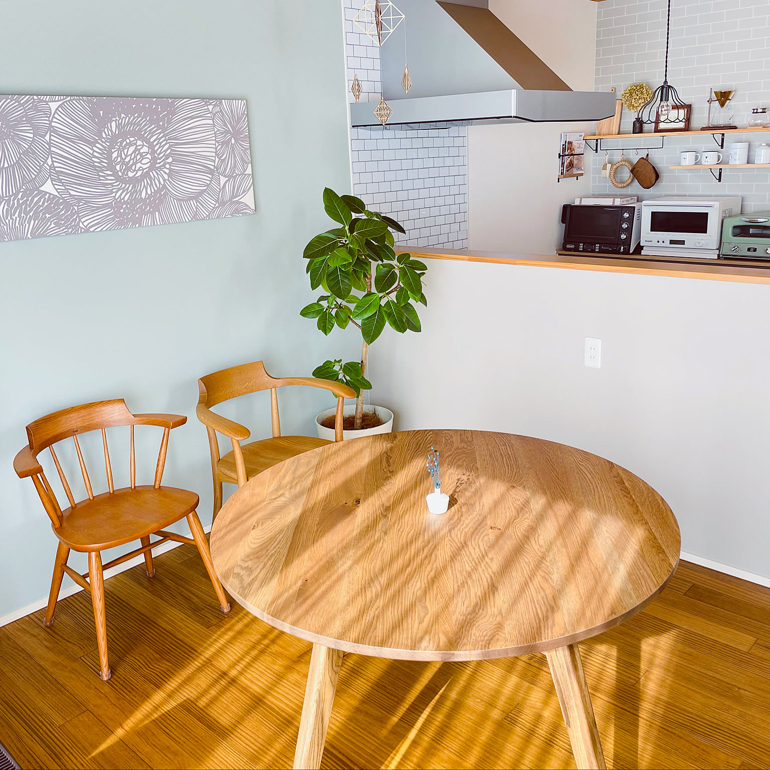 unico 丸型テーブルのおすすめ商品とおしゃれな実例 ｜ RoomClip