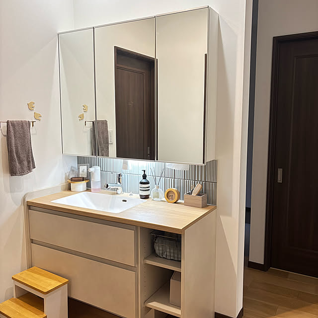 洗面台 サンワカンパニー鏡のおすすめ商品とおしゃれな実例