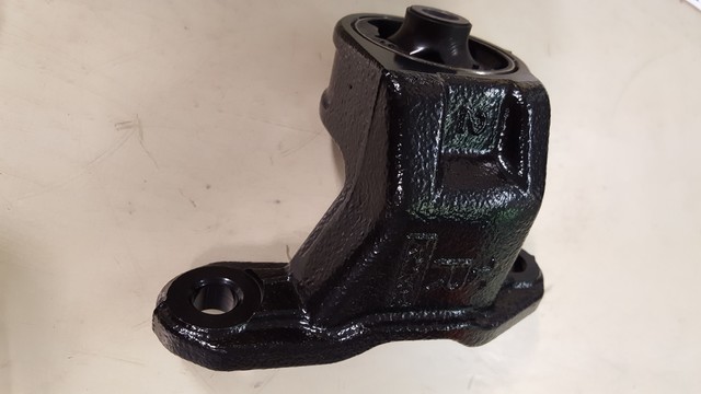 2007-2015 Mazda CX-9 Right Rear Differential Housing Support Mount