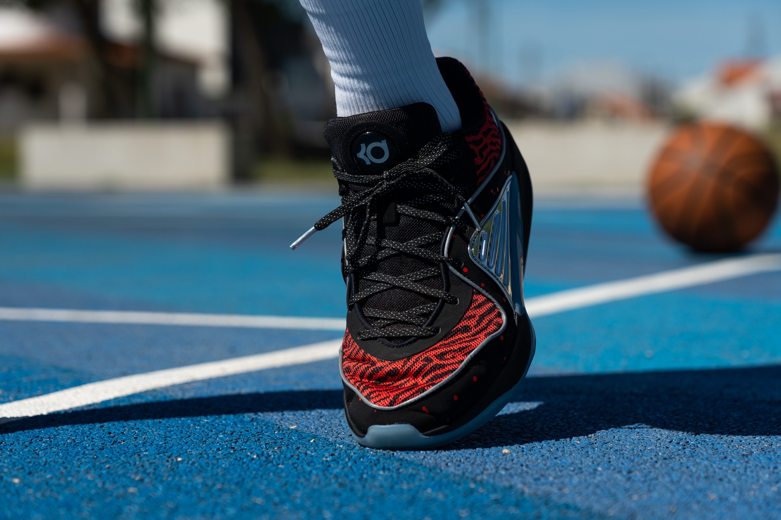 Cut in half: Nike KD 16 Review | RunRepeat