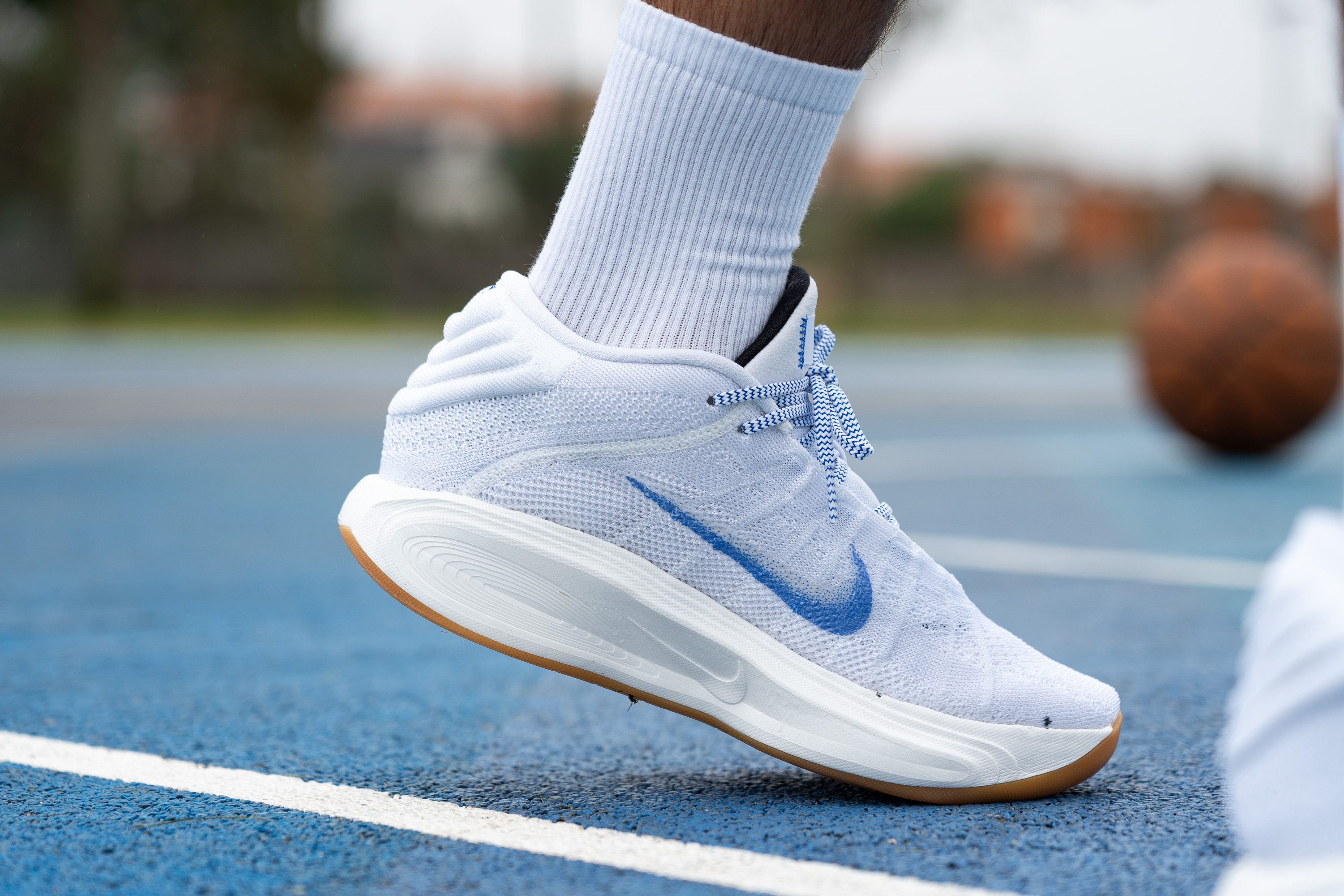 Cut in half: Nike G.T. Hustle 3 Review | RunRepeat