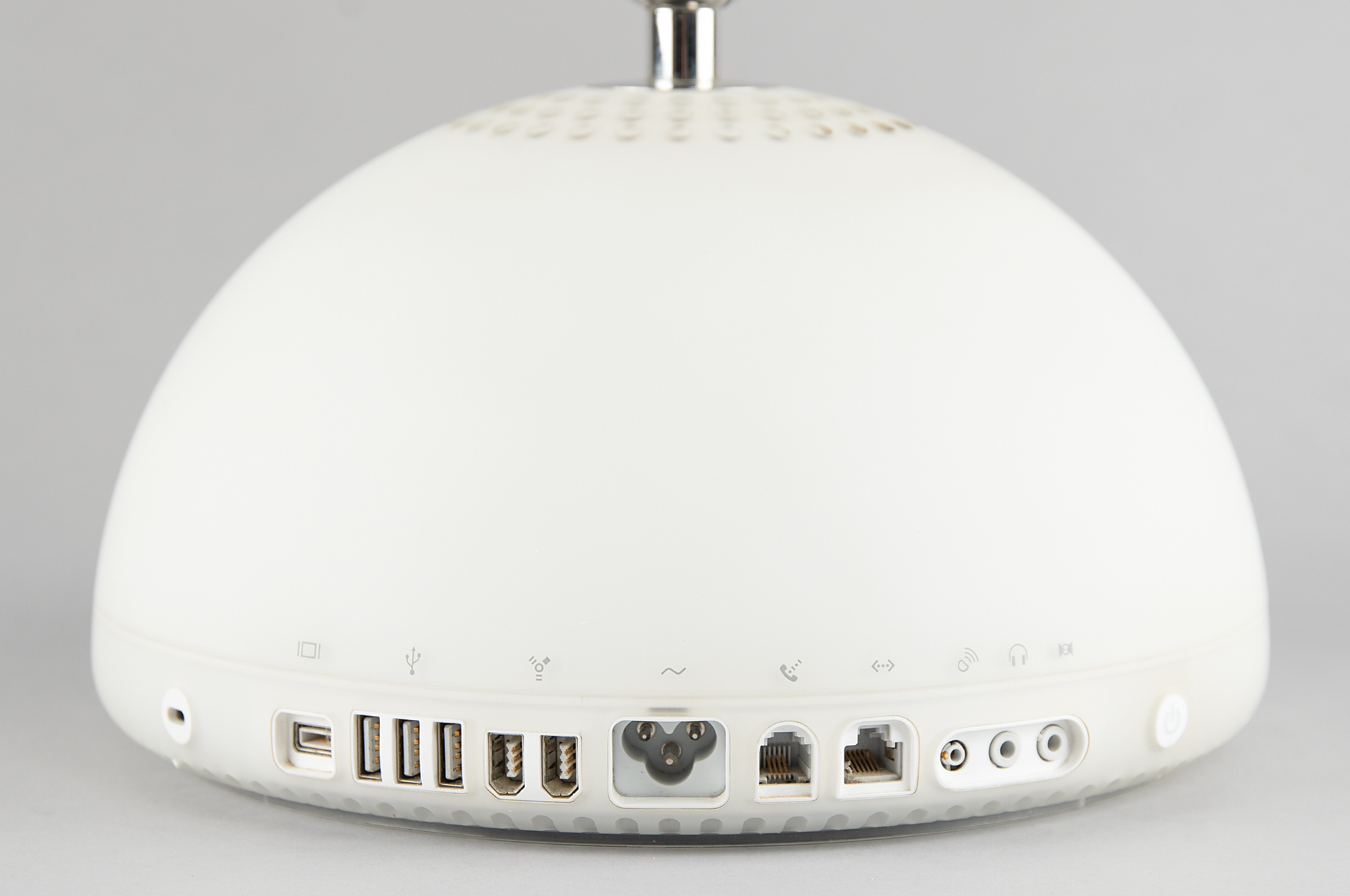 Apple iMac G4 (2) Computers - 15-inch and 20-inch versions | RR