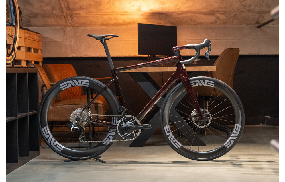 ENVE Melee Sram Red AXS E1 2x12 | BikeSuperior