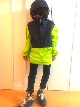 patagoniaのマウンテンパーカー（イエロー系）を使った人気