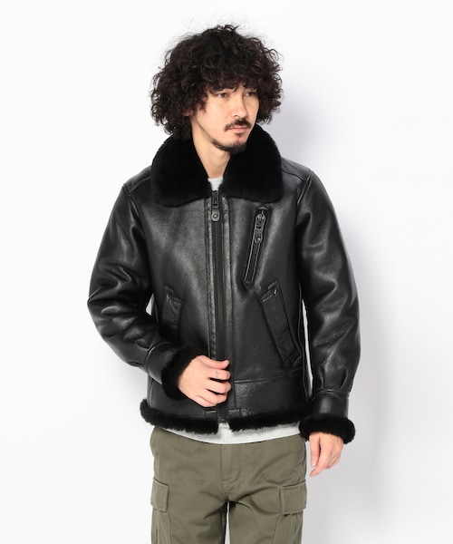 AVIREX（アヴィレックス）の「直営店限定/ ムートン ボンバー