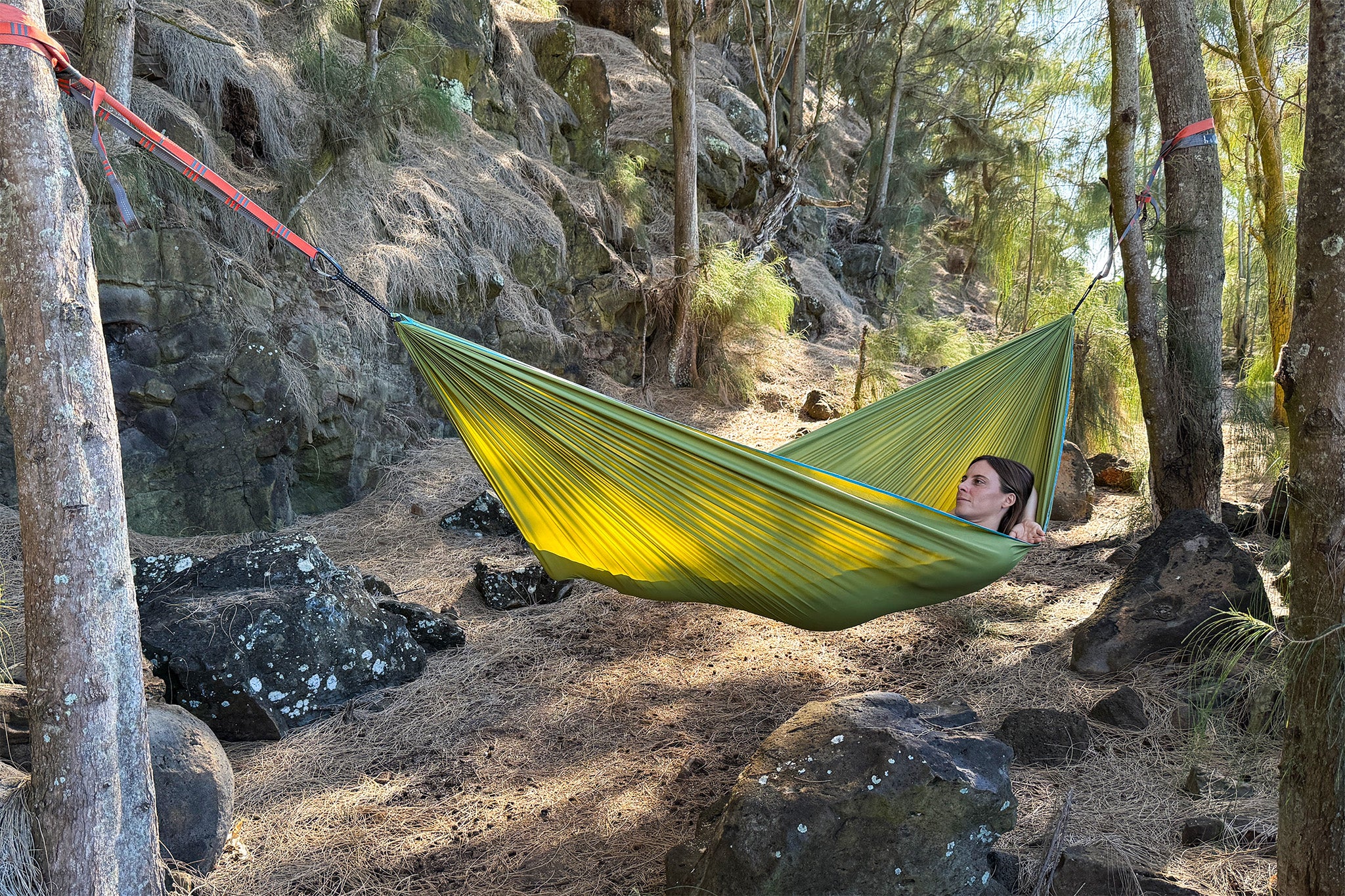 BEST-PORTABLE-HAMMOCKS-3x2-1.
