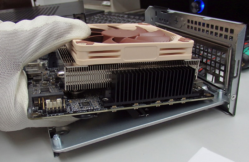 小型でもパワフル！お手軽に一台組めちゃう大人気ベースキット