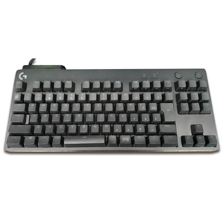 キースイッチを差し替え可能なテンキーレスゲーミングキーボード