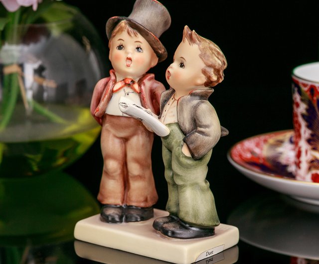 台湾 ドイツ製ゲーベル・フンメル人形天来デュオセラミック