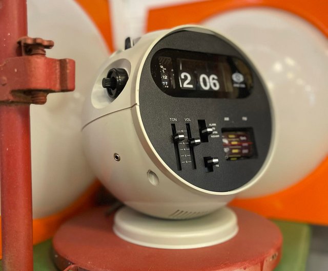 台湾 スペースエイジフリップクロックラジオ 55antiques - Pinkoi