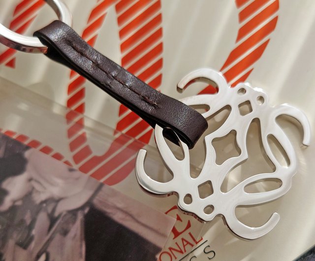 香港 中古 美品 付属品 箱 ロエベ 車 キーロック キーホルダー