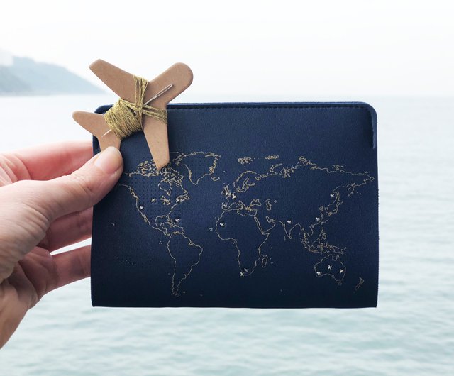 送料無料】台湾 パーソナル 本革マップパスポートケース（ネイビー