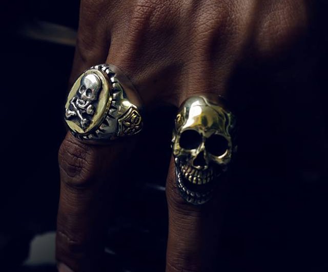 送料無料】タイ スカルリングチョッパーバイカーモーターサイクリスト