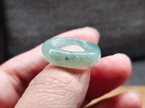 送料無料】台湾 【親翠】天然翡翠 氷甜果緑フローラルリング 8号リング