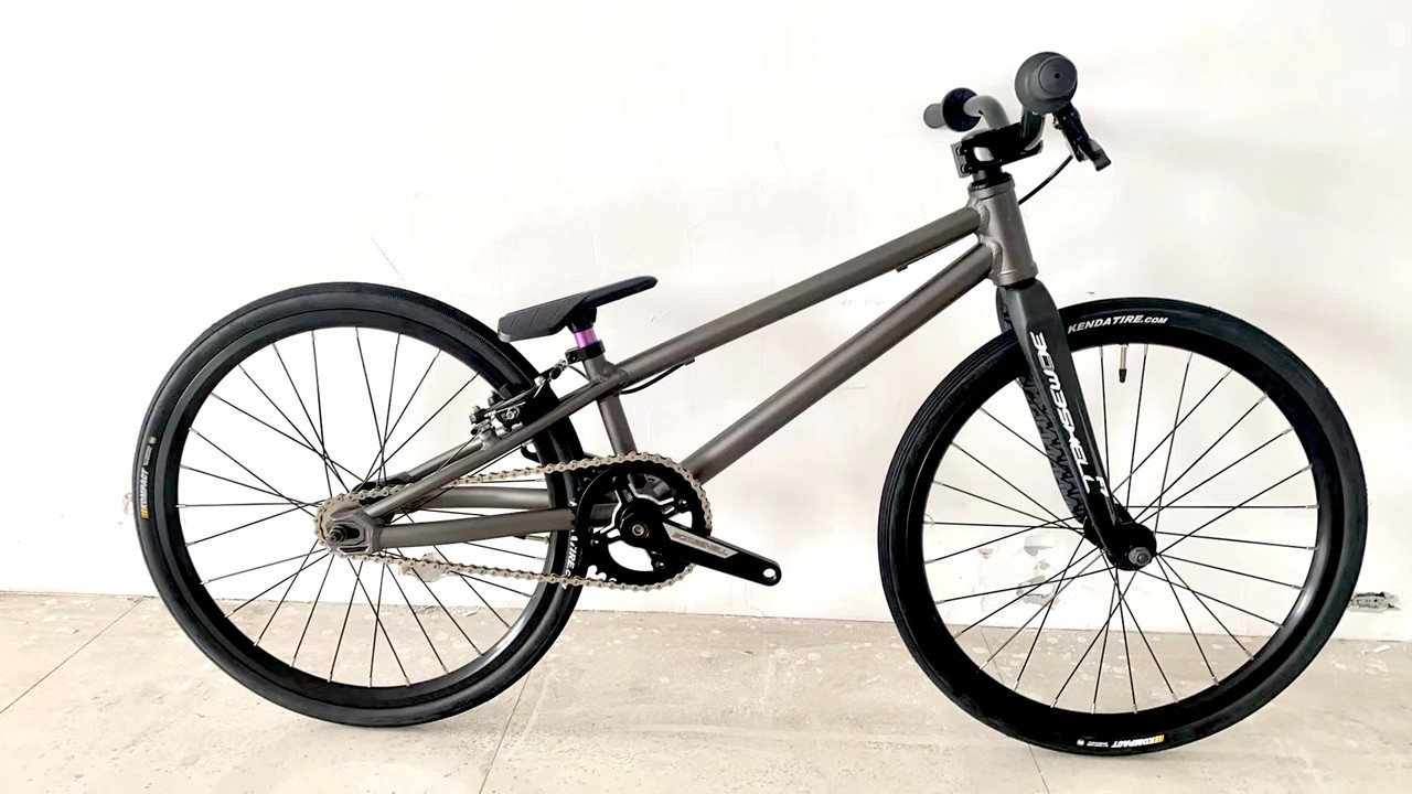 Avent Vandal Mini Bike - Americancycle.com & Acebmx.com