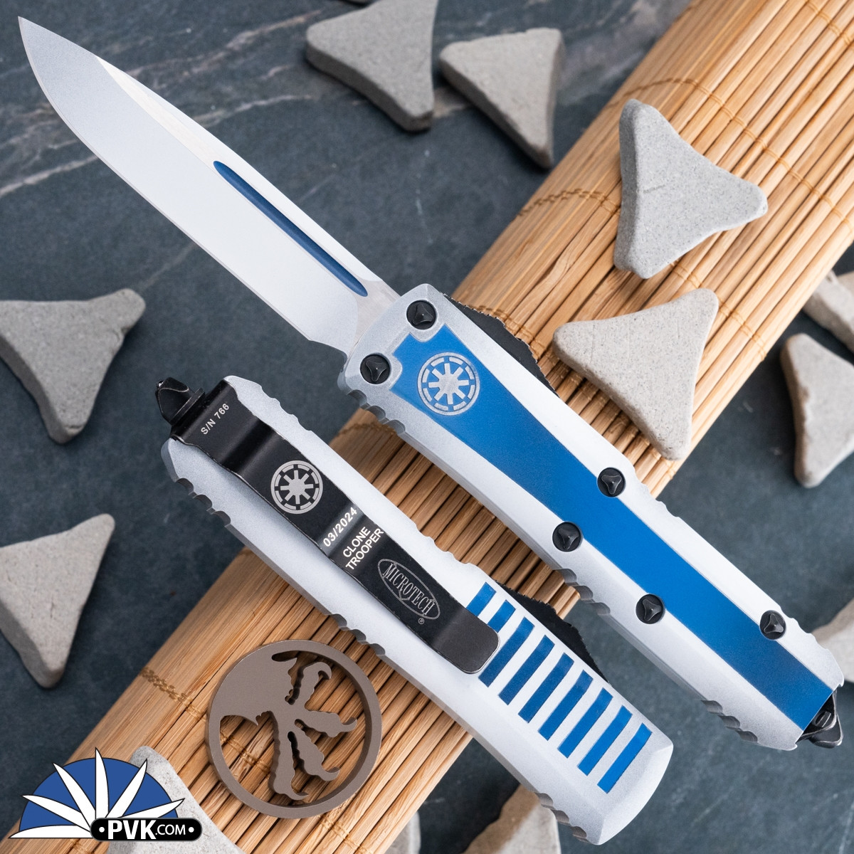 Microtech UTX-85 231-1CO Single Edge White Blade, White And Blue