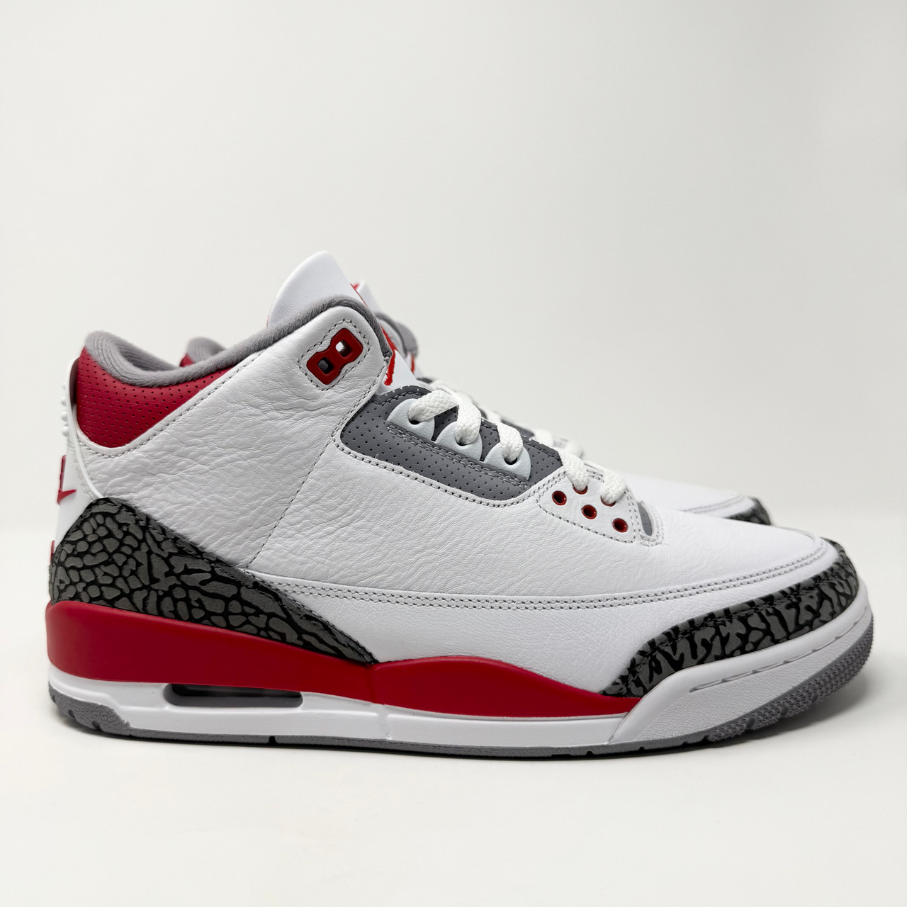 Air Jordan 3 Retro 'Fire Red' (2022) - Truest