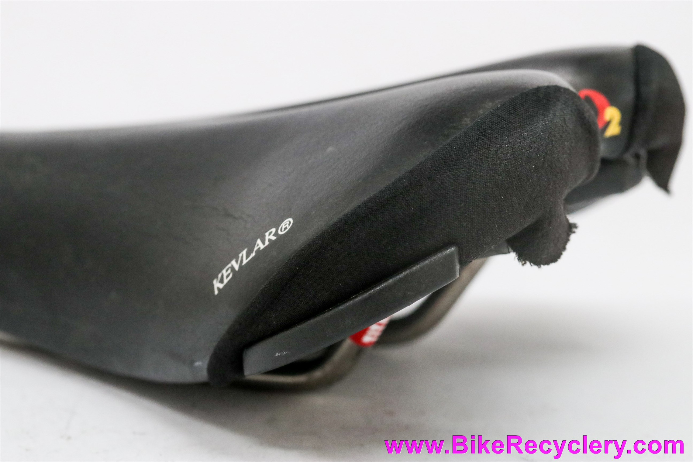 Avocet o2 Air 40M Titanium MTB Saddle: Vintage 1990s - - Bike