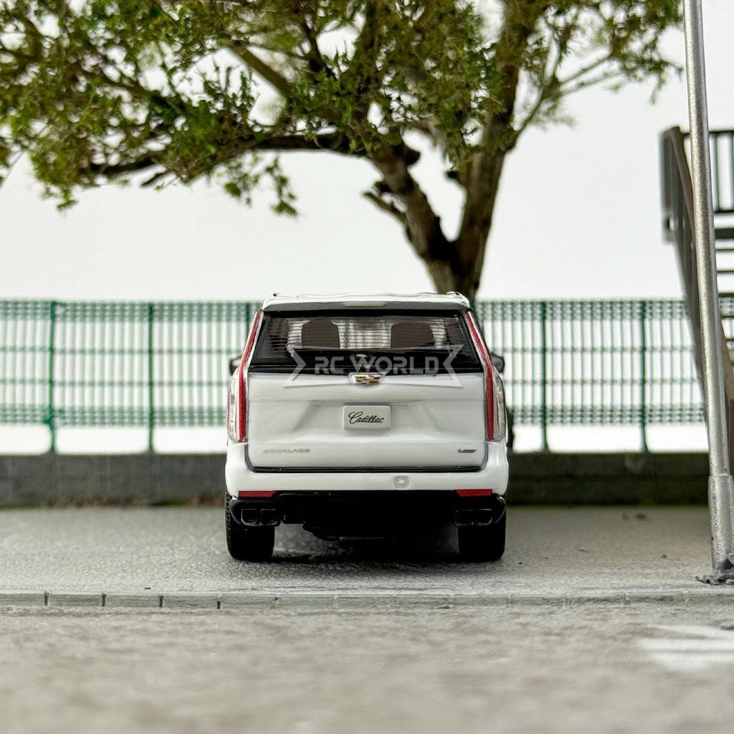 GCD 1/64 CADILLAC ESCALADE ESV Die Cast Truck -WHITE-