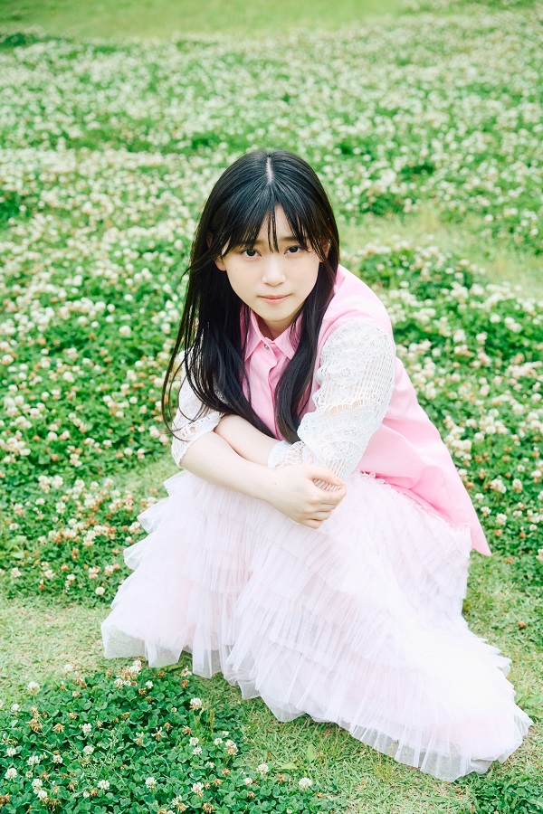 山下瞳月（櫻坂46）、「B.L.T. 2024年8月号」で本誌初ソロ表紙飾る。新