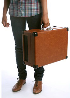 Crosley〉トランク型ポータブルUSBレコードプレイヤー - TOWER RECORDS