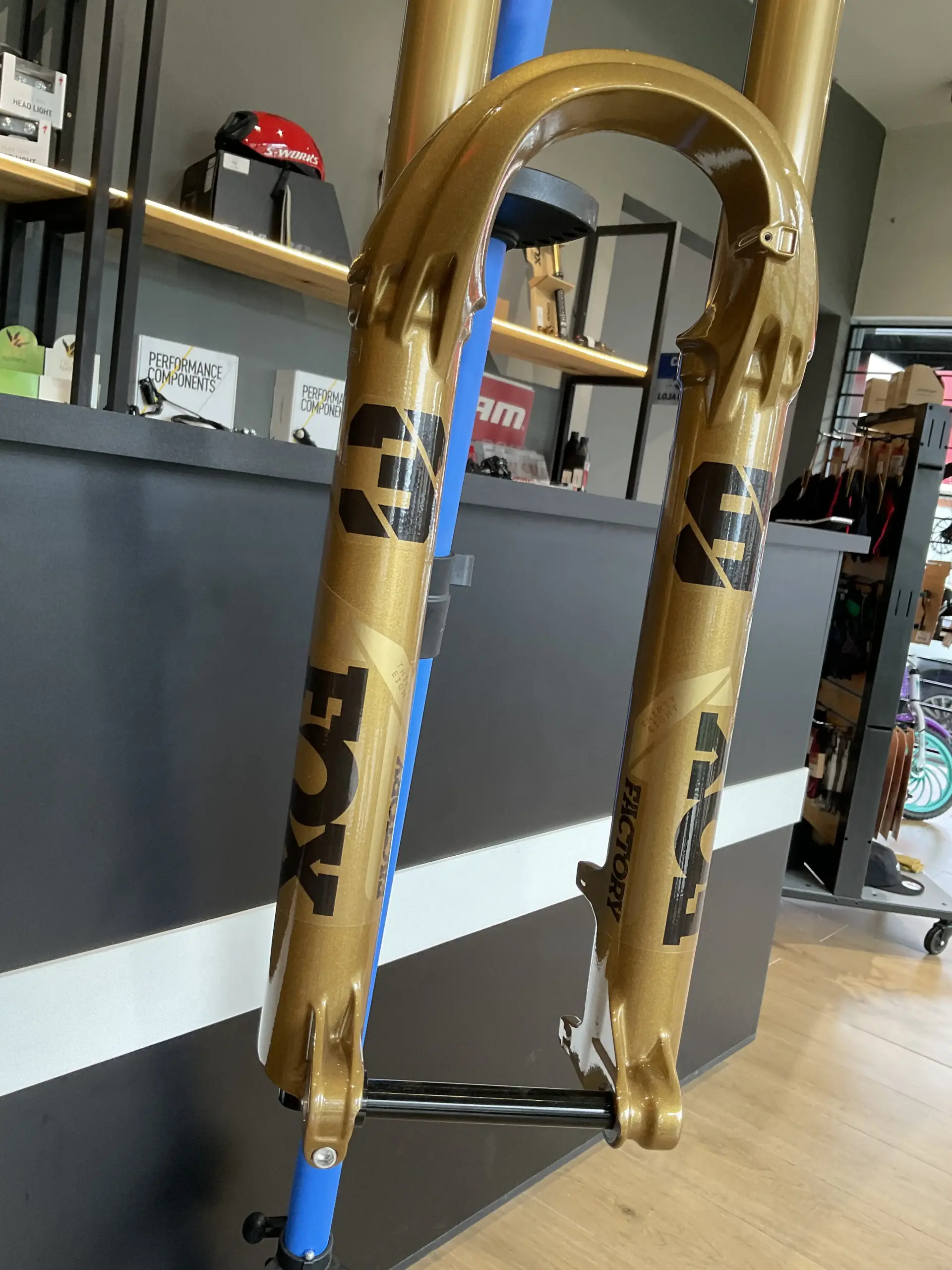 FOX 38 FACTORY GRIPX2 29