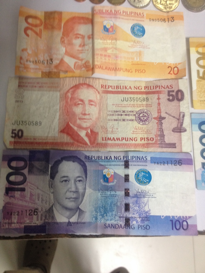 フィリピンペソ 1000ペソ札5枚と硬貨7枚 PHP フィリピンペソ 1000ペソ