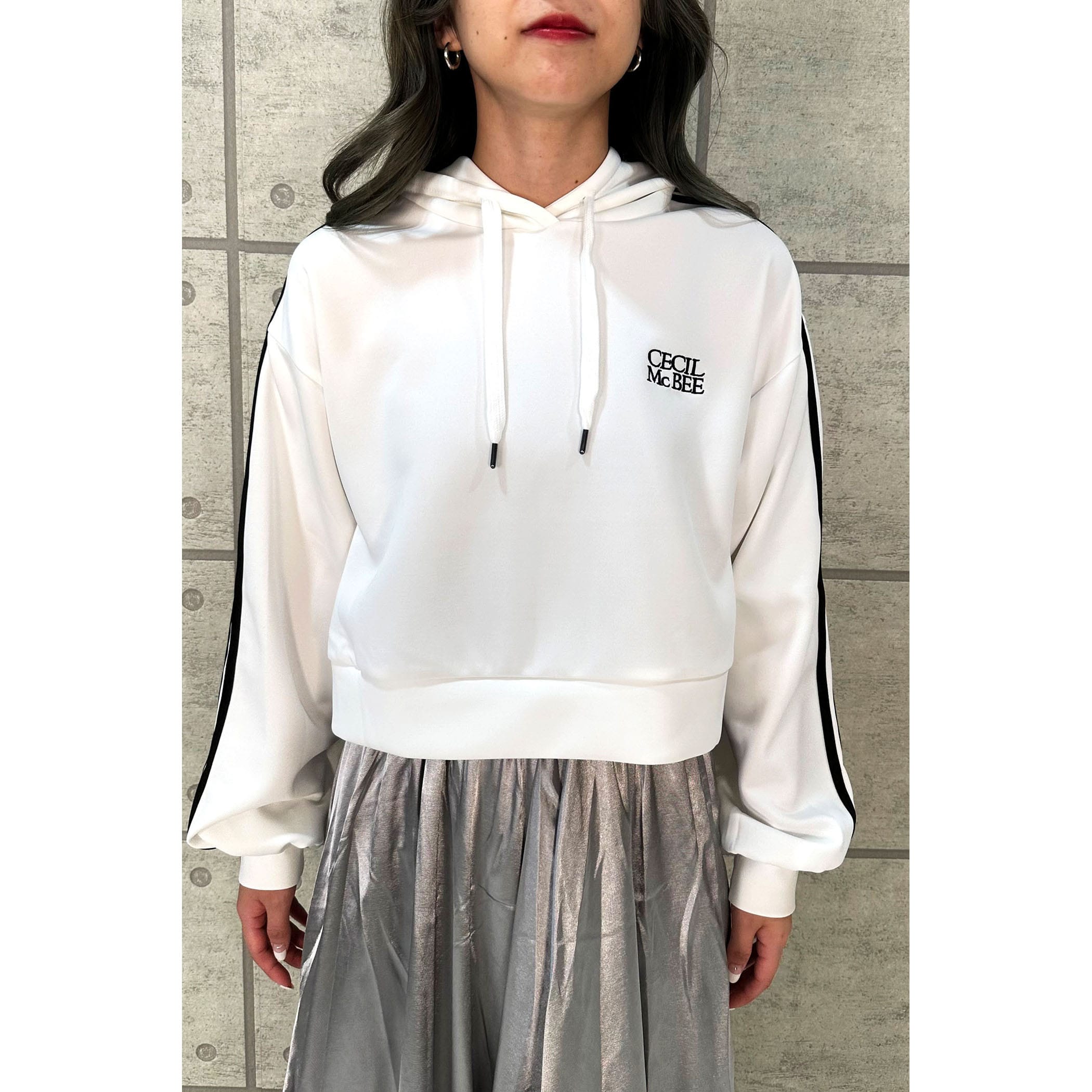 ダンボールニットワンポイントロゴ刺繍パーカー｜REVIVAL LOGO LINE