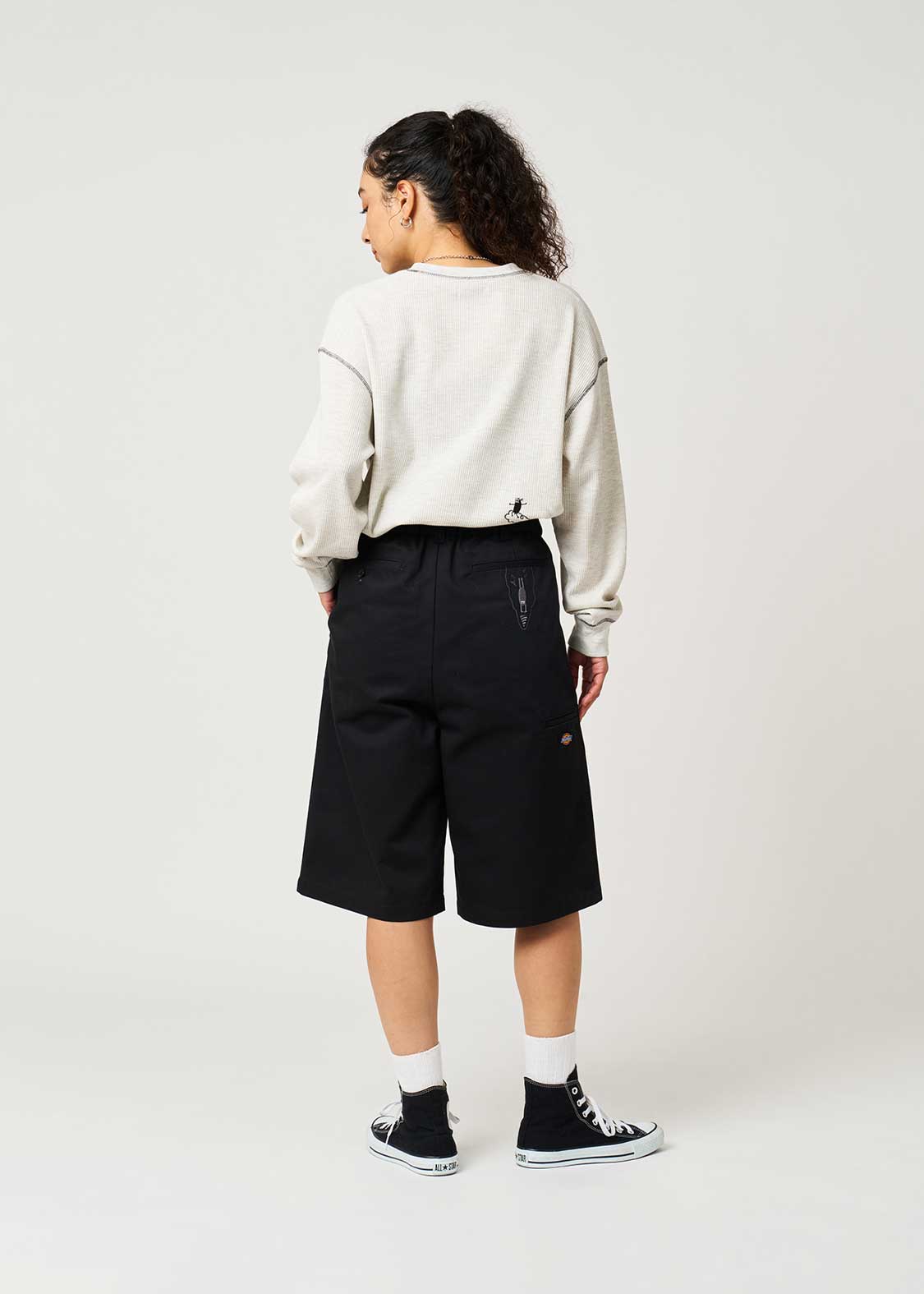 ビューティフルシャドー(Dickies®)｜ツイルハーフパンツ｜ユニセックス