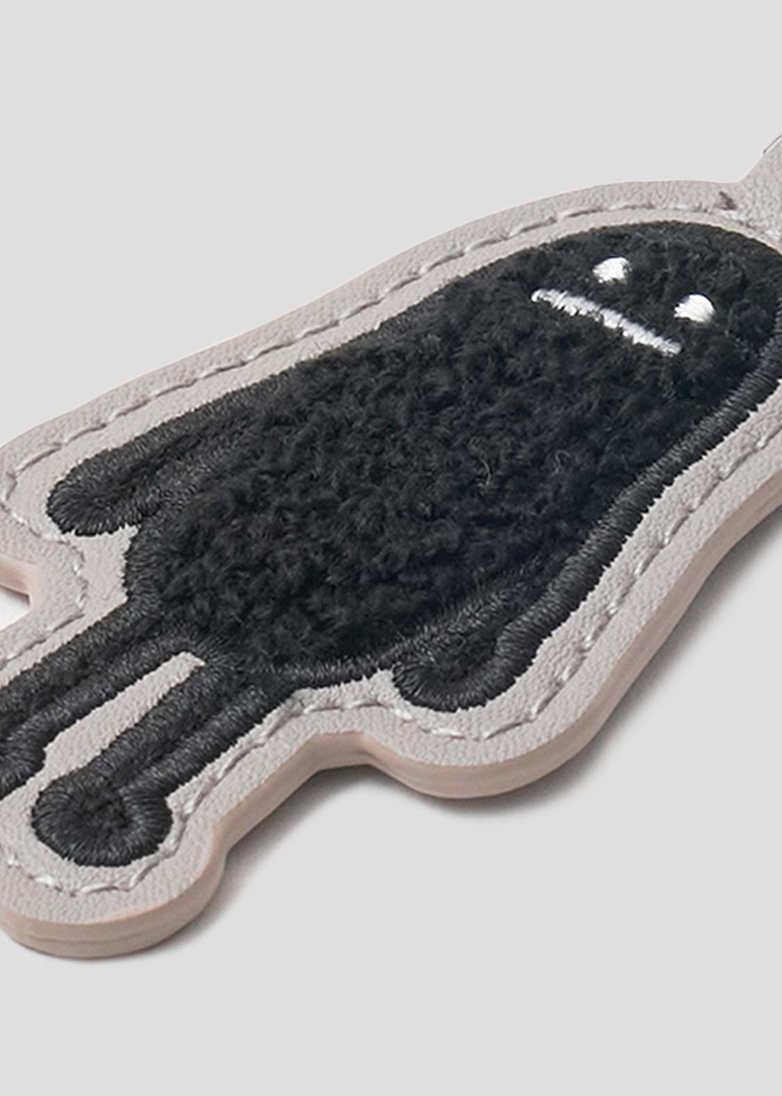 ビューティフルシャドー｜刺繍ワッペンキーホルダー｜ユニセックス