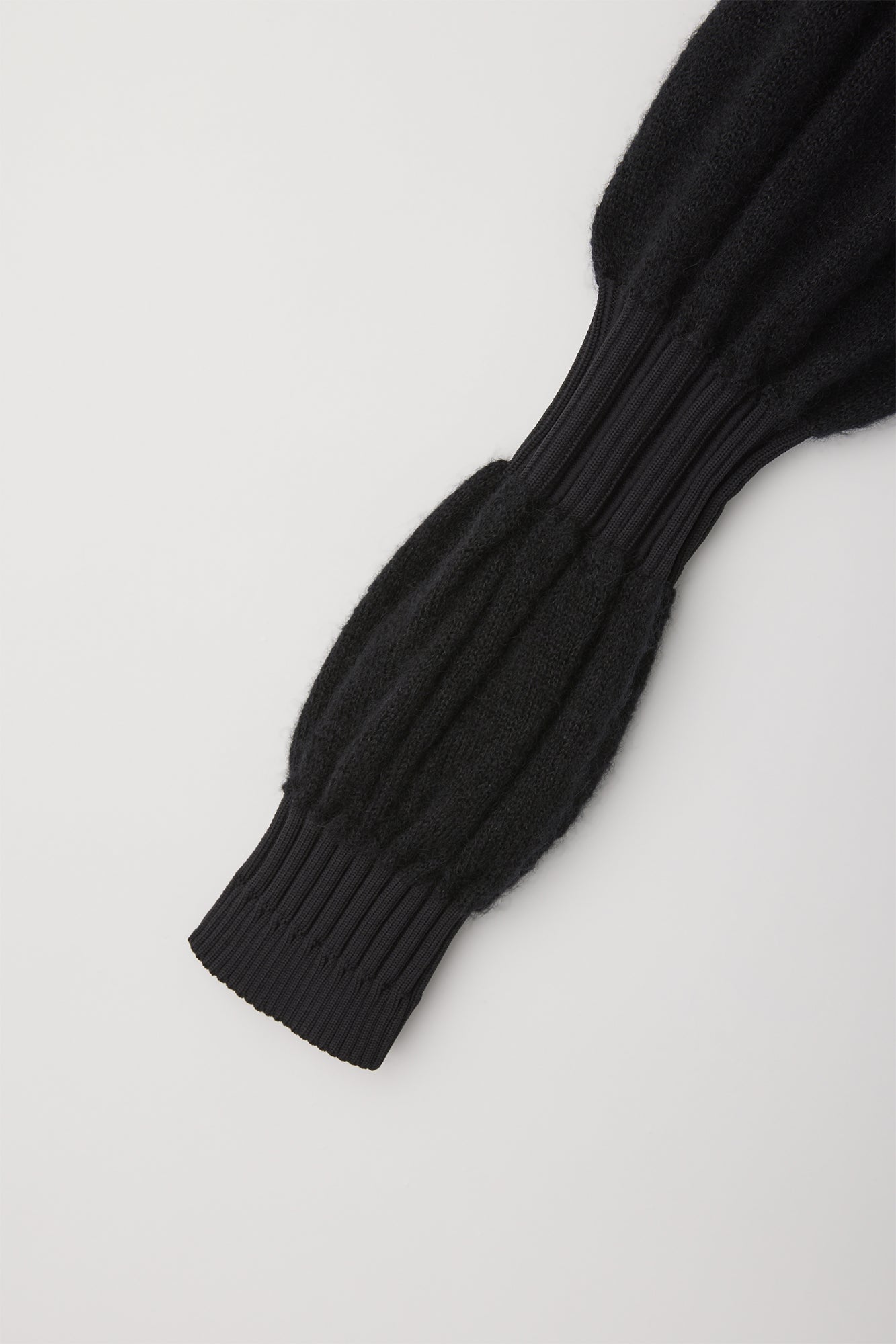 FLUTED MOHAIR CARDIGAN