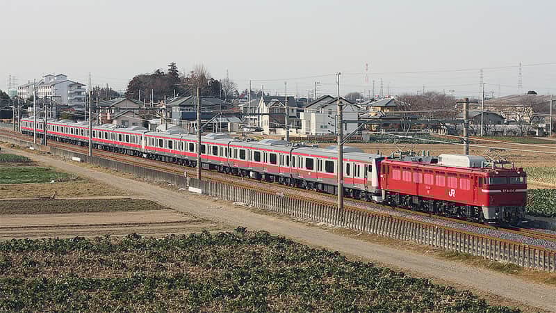 E233系5000番台分割編成が配給輸送される｜鉄道ニュース｜2011年2月9日