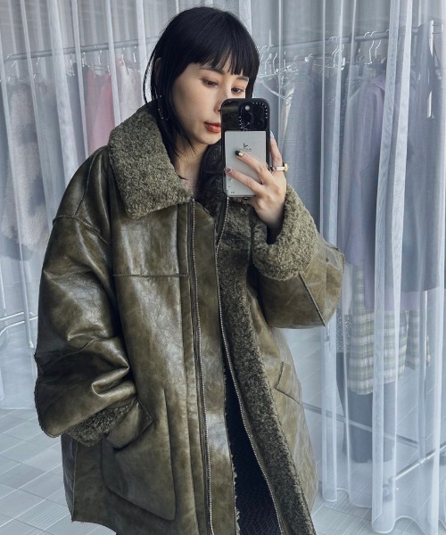 Ameri（アメリ）の「UND REVERSIBLE BONDING JACKET（ライダース