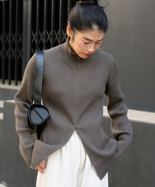 AP STUDIO（エーピーストゥディオ）の「ダブルジップアップニット