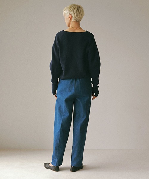 ETRE TOKYO（エトレトウキョウ）の「フロントクロスニットプルオーバー