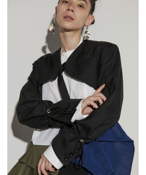 UN3D.（アンスリード）の「クロップドジャケット（ノーカラー