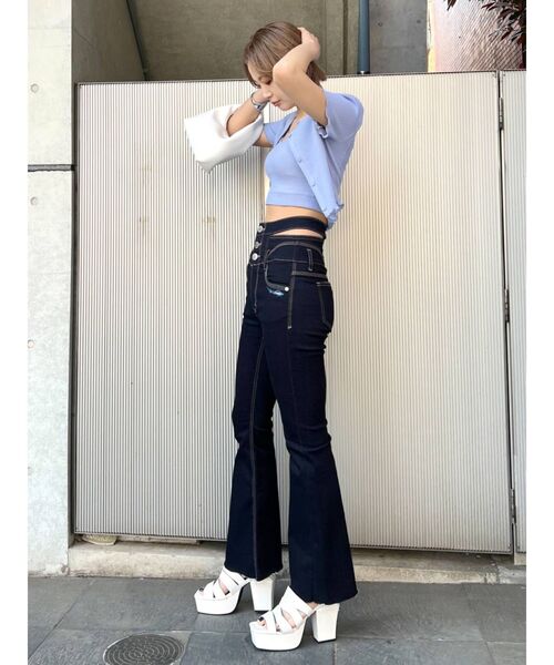 EMODA（エモダ）の「サイドオープンハイウエストフレアパギンス