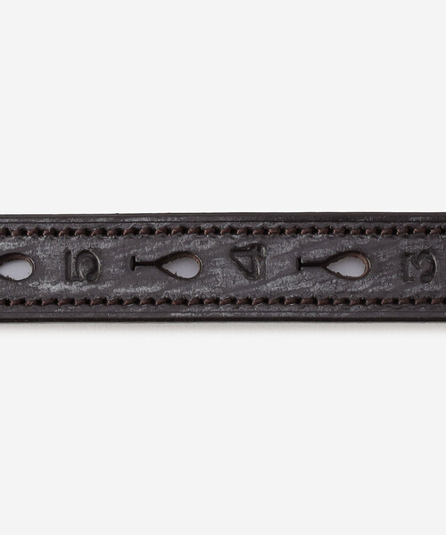 Scye（サイ）の「Scye | Bridle Leather Number Belt（ベルト）」 - WEAR