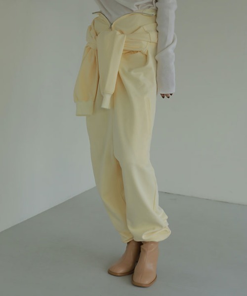 ETRE TOKYO（エトレトウキョウ）の「スウェットジップジャンプスーツ