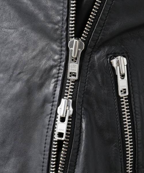 Deuxieme Classe（ドゥーズィエムクラス）の「SWORD LEATHER