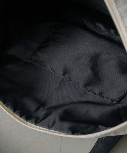 NEUNA（ヌナ）の「【新色登場！】レザー切り替えショルダー/ボストン