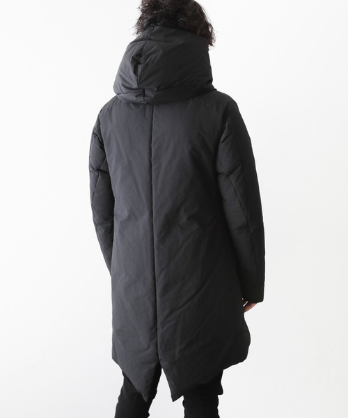 ATTACHMENT（アタッチメント）の「Pe/Nyピーチスキンフーデットダウン