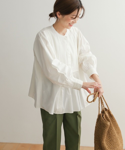 URBAN RESEARCH DOORS（アーバンリサーチドアーズ）の「ピンタック刺繍