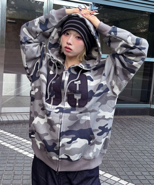 mahagrid/マハグリッド』 CAMO APPLIQUE ZIP UP HOODIE/迷彩柄
