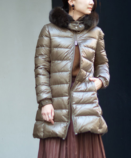 NANO universe（ナノユニバース）の「西川ダウン/FOXファーシャイニー